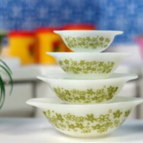 Miniature Pyrex inspired Cinderella Bowls for dollhouse or display - Picture 5 of 6